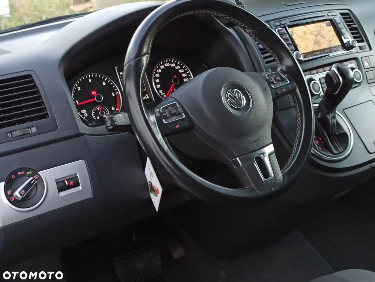 Volkswagen Multivan - 6