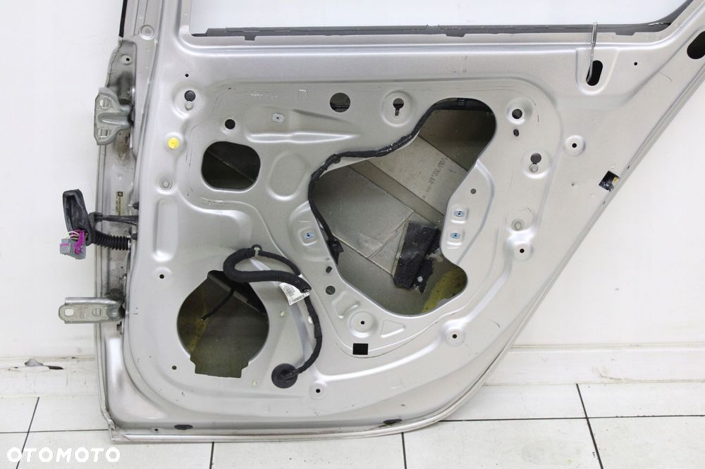 OPEL AMPERA CHEVROLET VOLT 10R- GAN DRZWI PRAWE TYLNE PRAWY TYŁ - 9