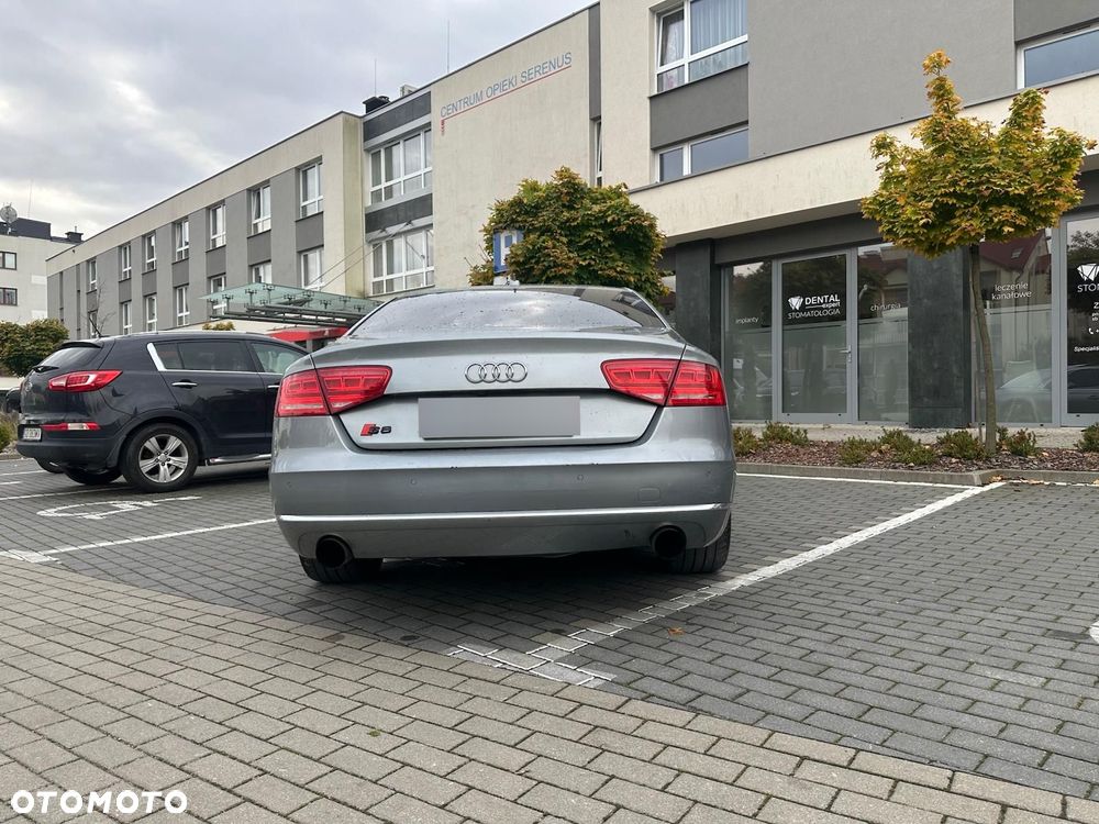 Audi A8 4.2 FSI Quattro - 5