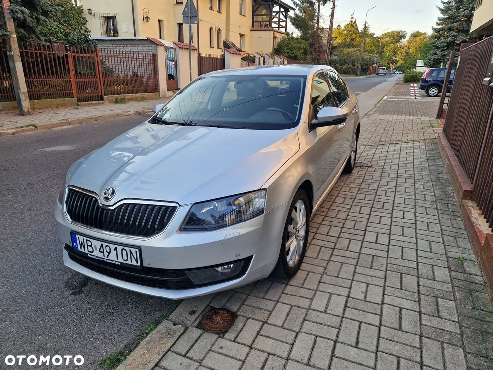 Skoda Octavia 1.4 TSI Edition DSG - 4