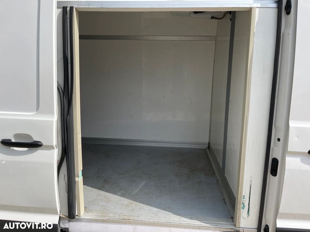 Volkswagen Crafter - 11