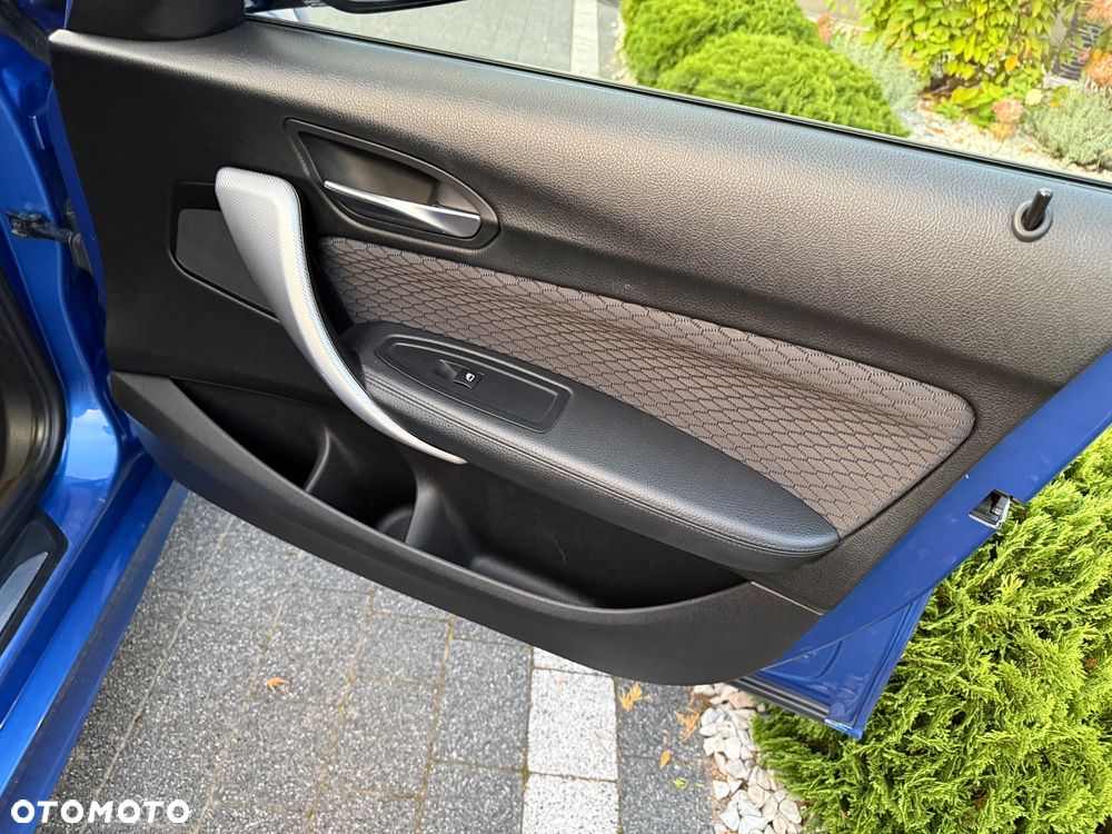 BMW Seria 1 120d Sport Line - 17