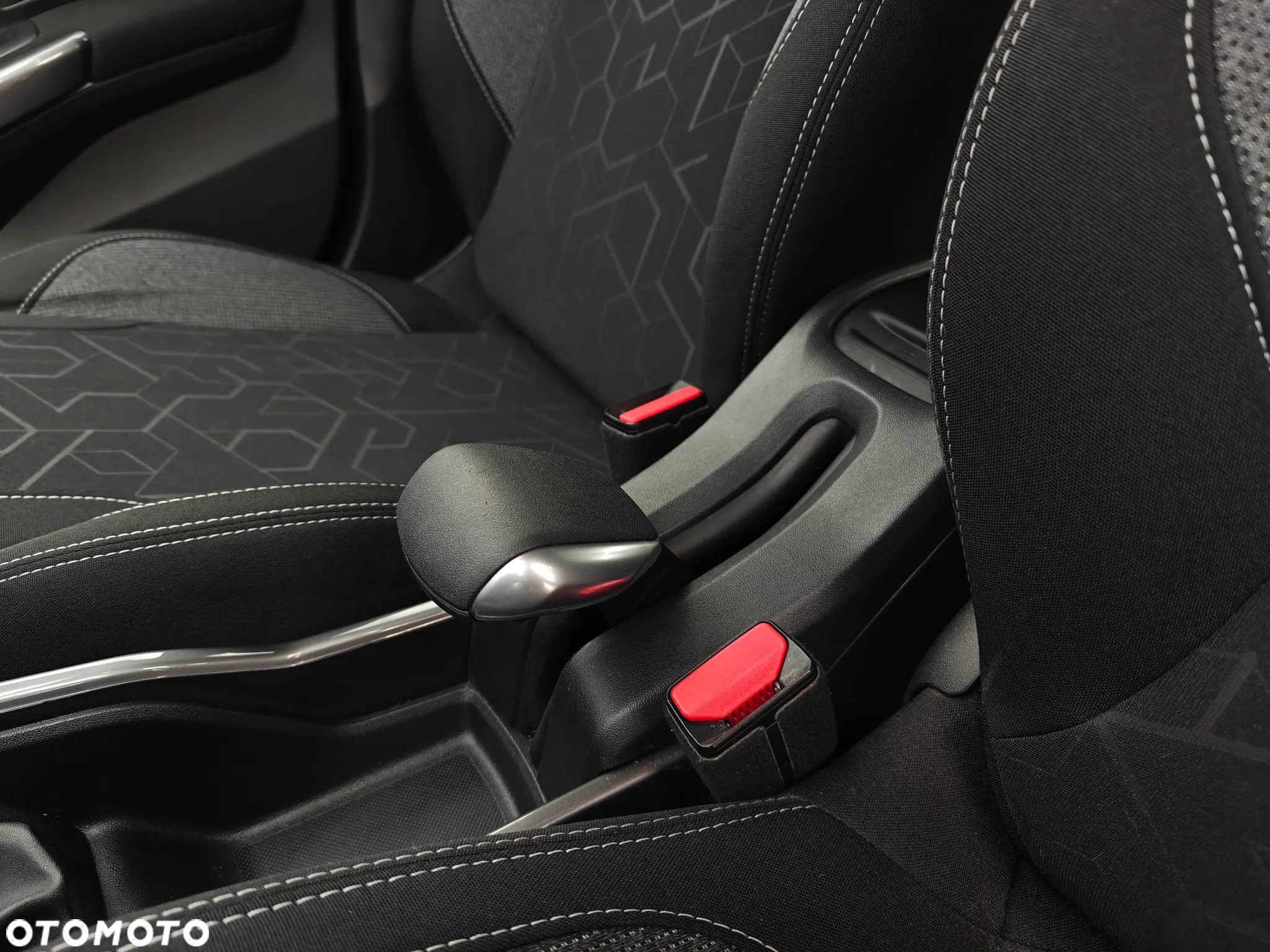 Peugeot 2008 PureTech 82 Active - 11