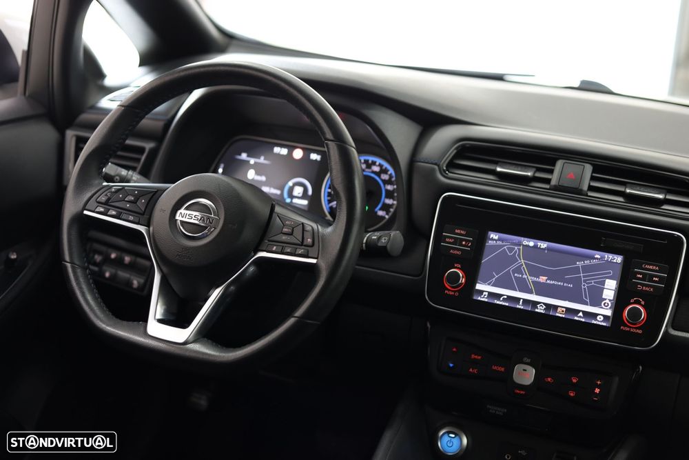 Nissan Leaf N-Connecta - 27
