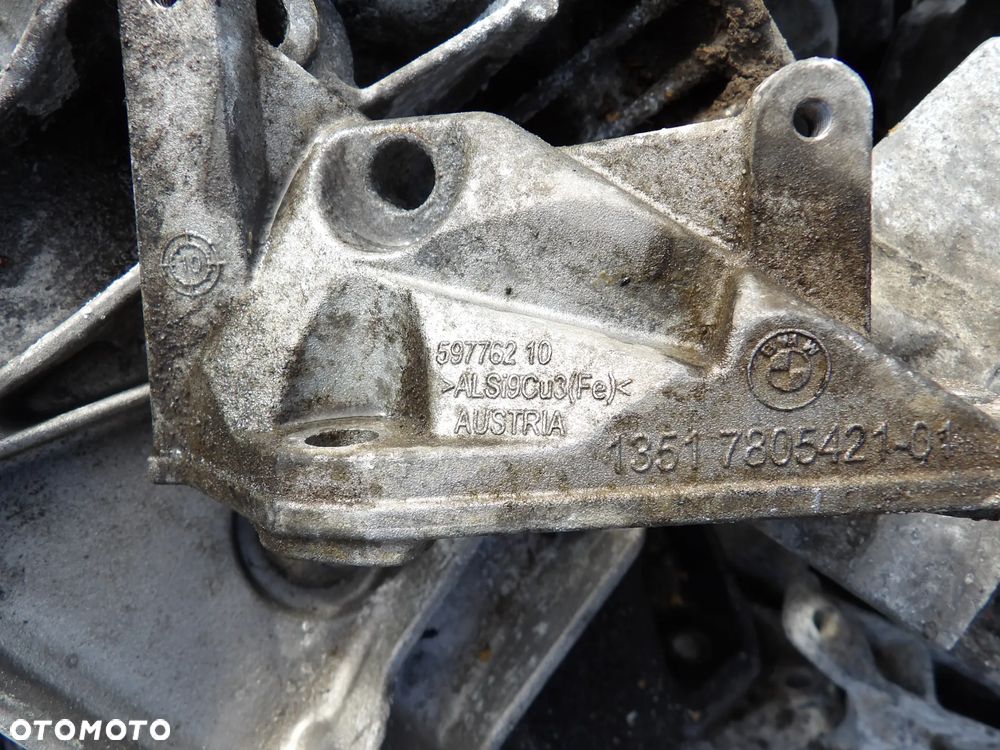 BMW - F01,F07,F10 - WSPORNIK , ŁAPA - 7805421 - 1