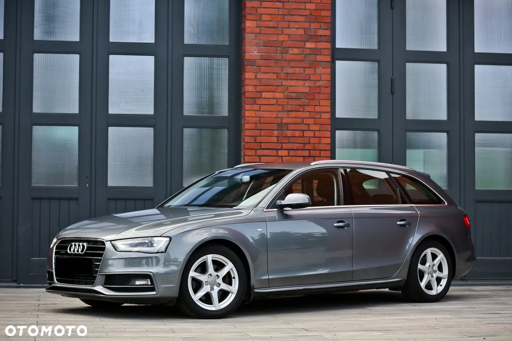 Audi A4 Avant 2.0 TDI DPF quattro S tronic S line Sportpaket - 8