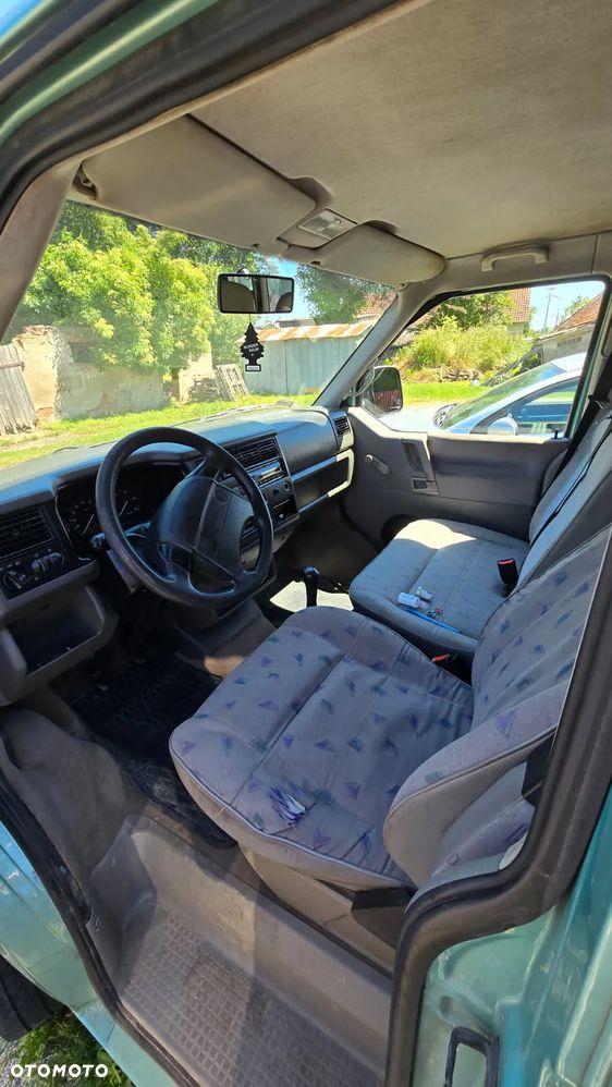 Volkswagen Caravelle TDI GL - 3