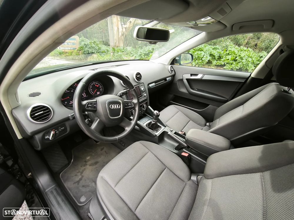 Audi A3 Sportback 1.6 TDI Advance - 11