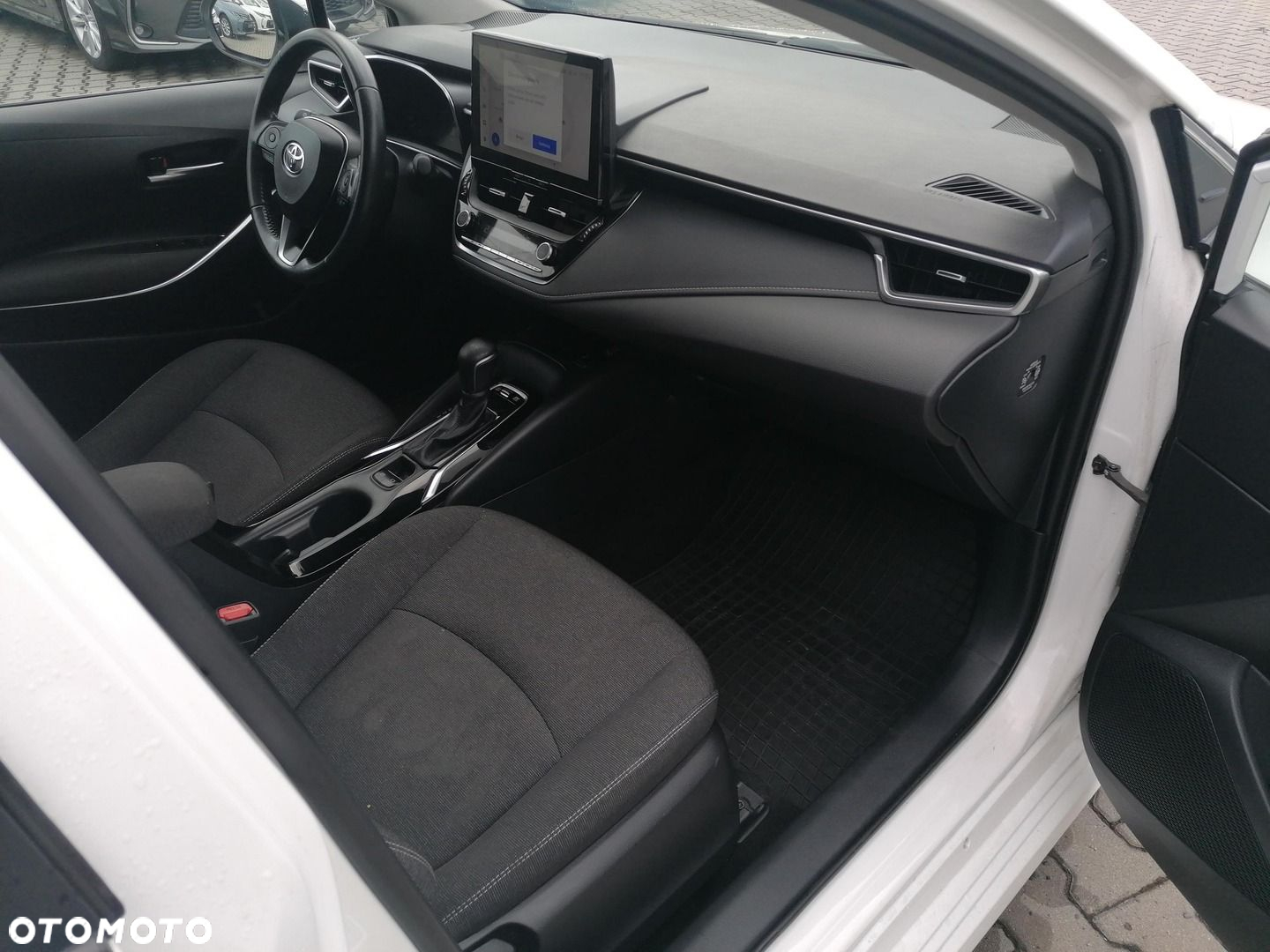 Toyota Corolla 1.8 Hybrid Style - 9