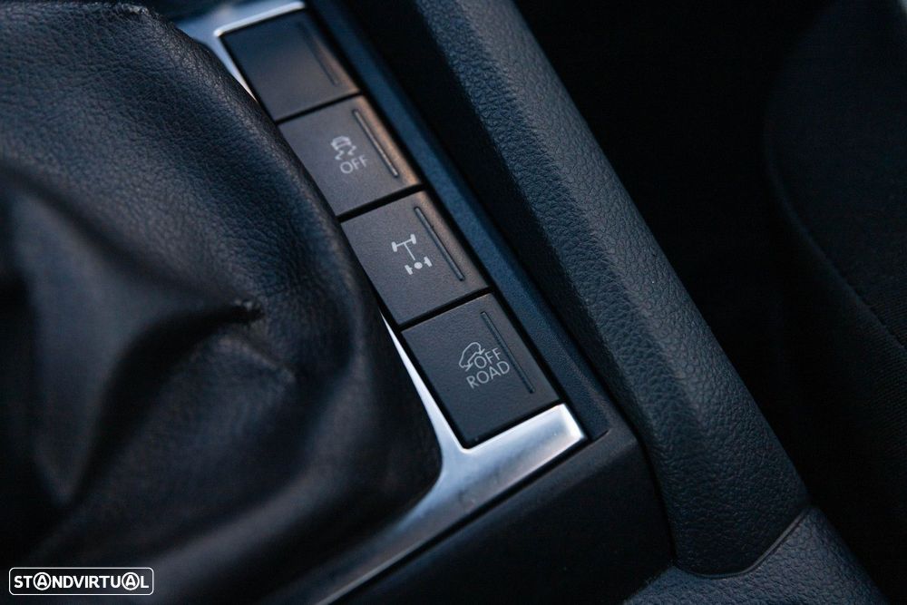 VW Amarok 2.0 TDi CD Trendline 4Motion - 42