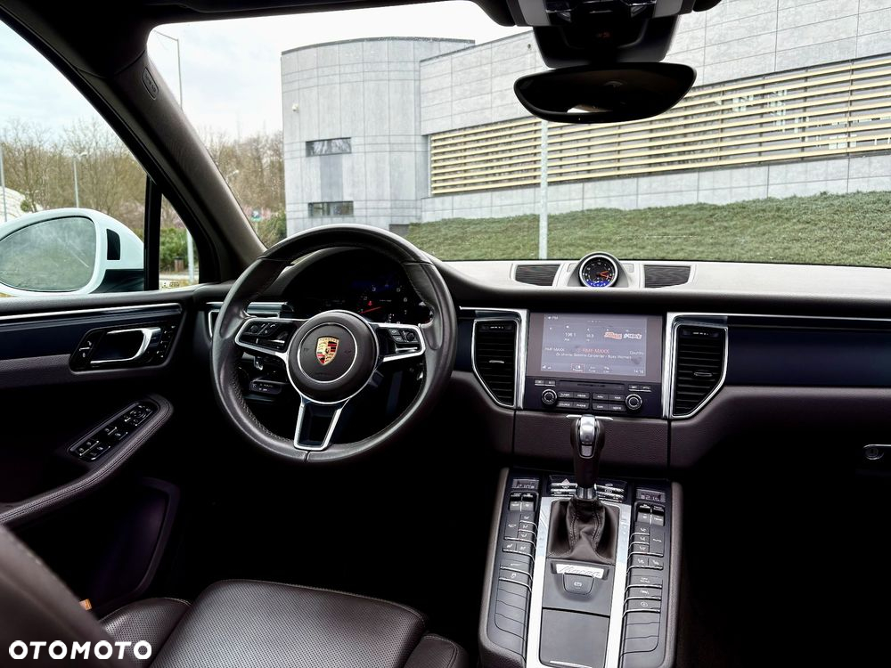 Porsche Macan - 22