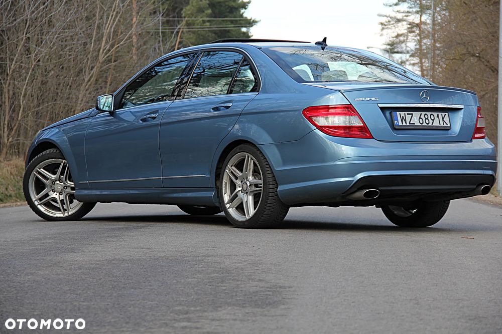Mercedes-Benz Klasa C 300 7G-TRONIC SPORT EDITION - 18