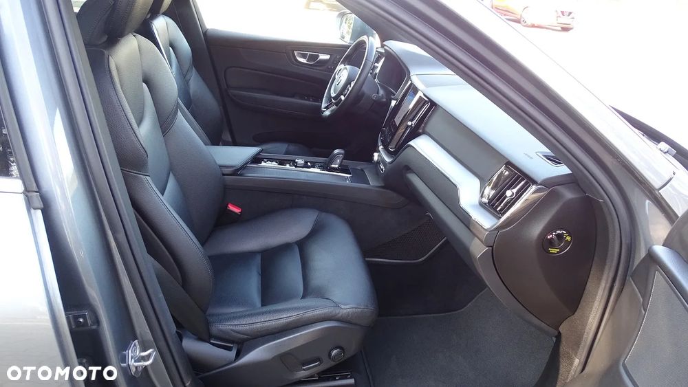Volvo XC 60 B4 D AWD Geartronic Inscription - 12