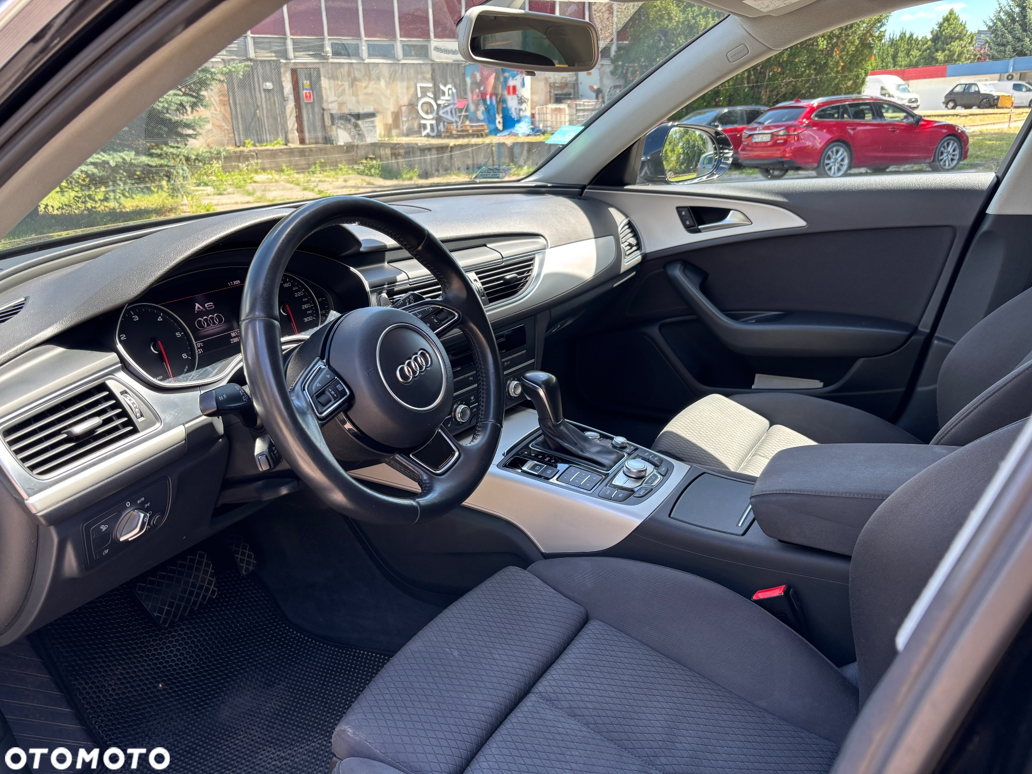 Audi A6 Avant 2.0 TDI Ultra DPF S tronic - 11