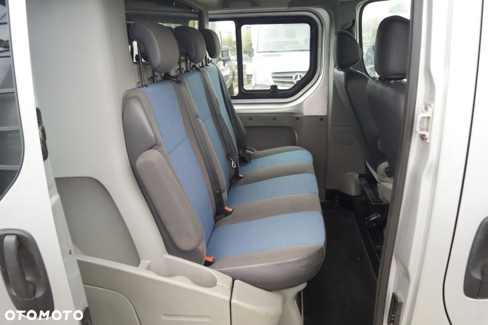 Renault Trafic - 22