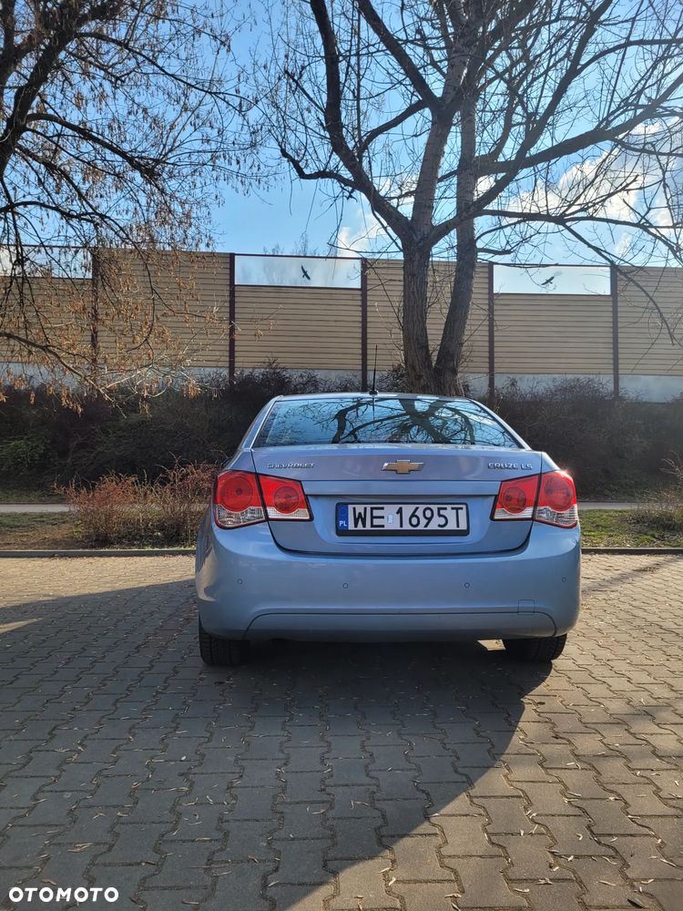 Chevrolet Cruze 2.0 VDCi LS - 3