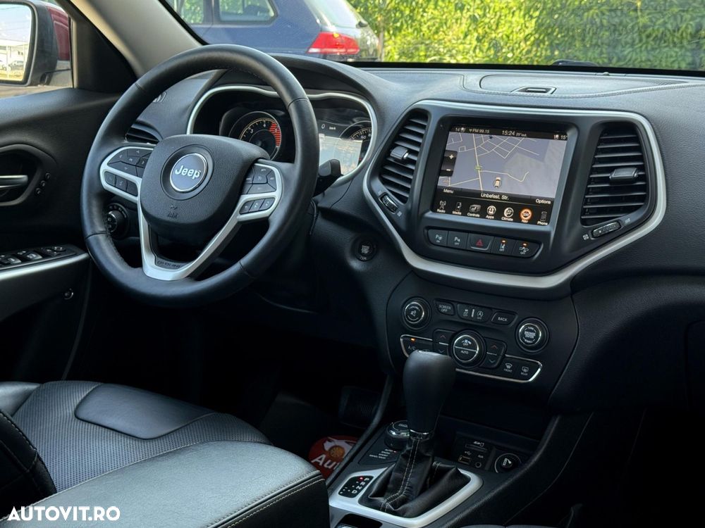 Jeep Cherokee - 7