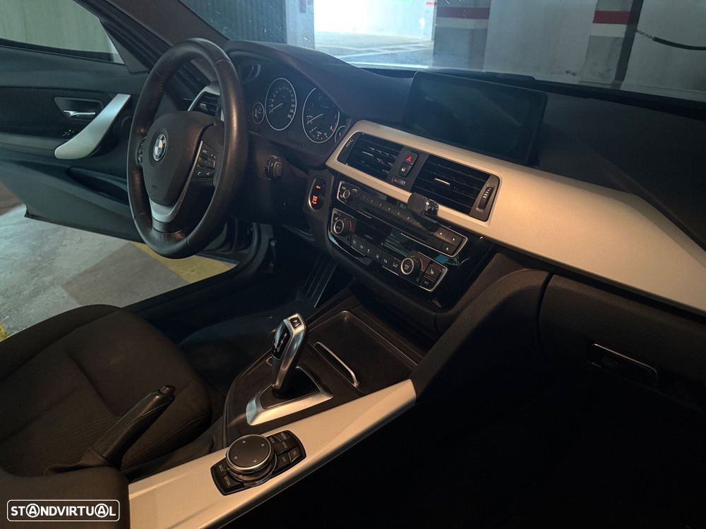 BMW 320 d Advantage Auto - 12