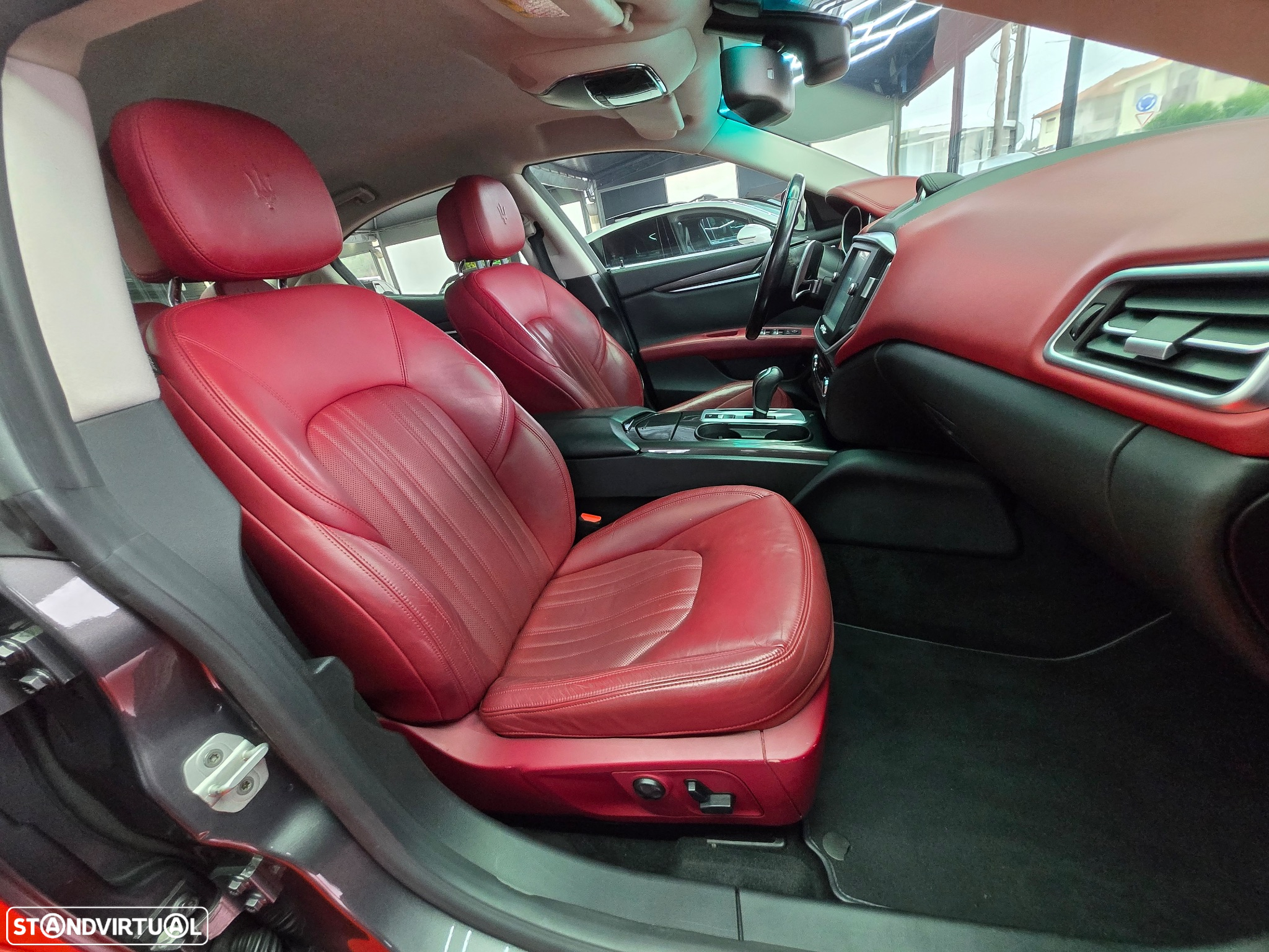 Maserati Ghibli 3.0 V6 - 23
