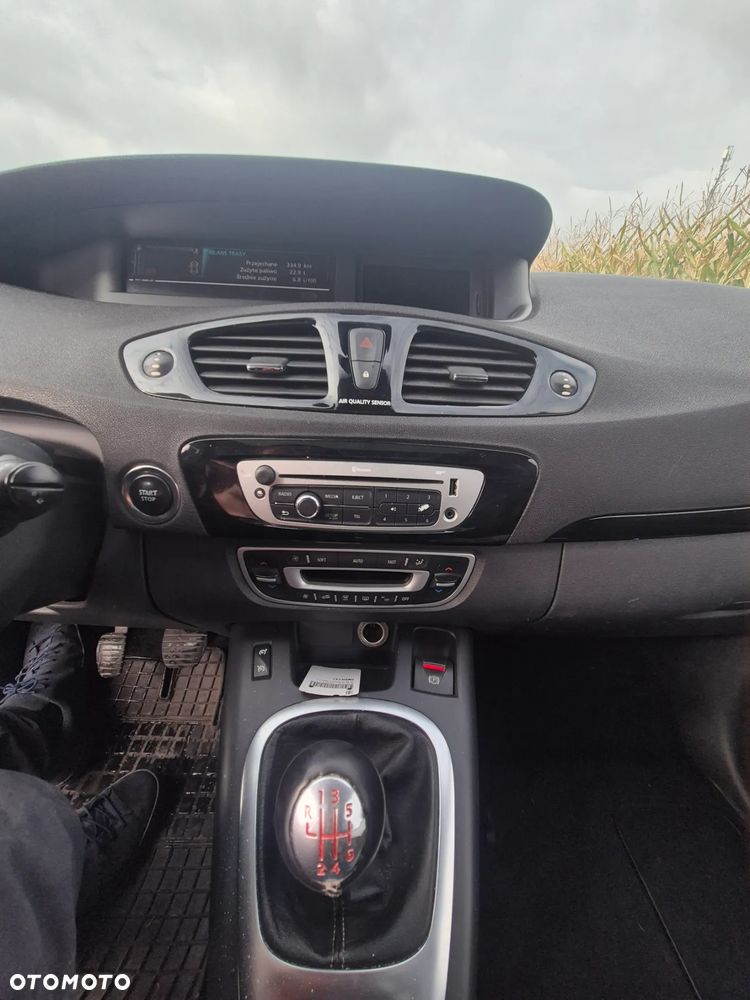 Renault Grand Scenic III 12-13 - 11