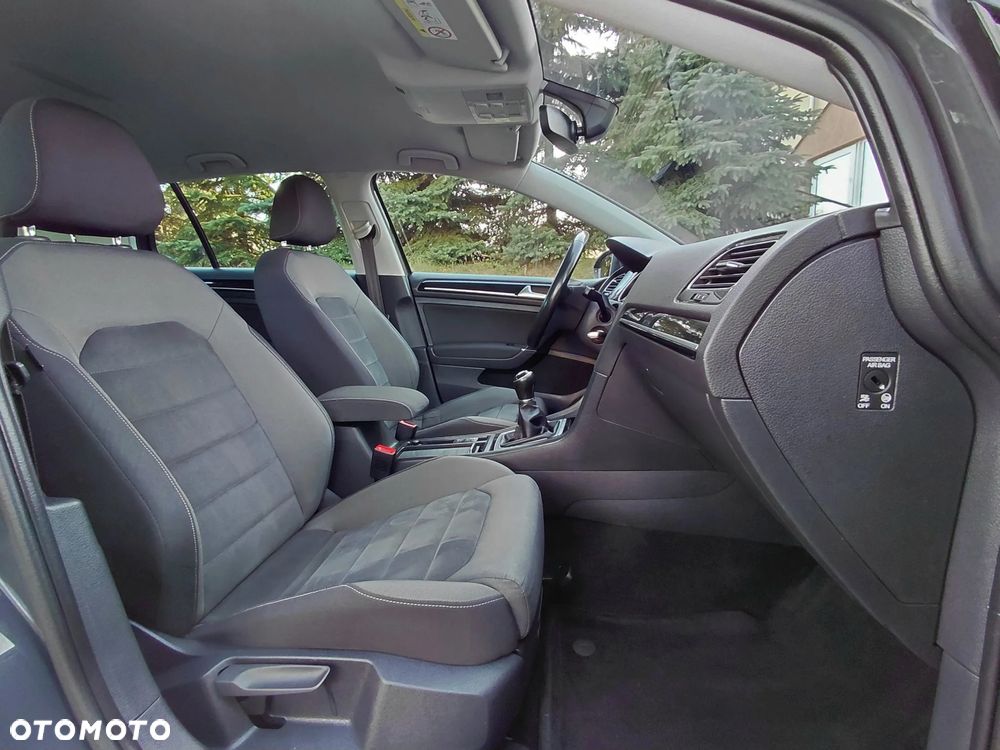 Volkswagen Golf 1.4 TSI BMT Highline - 29