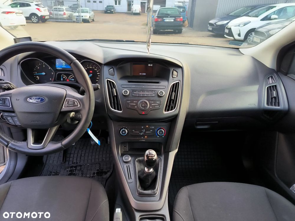 Ford Focus - 8