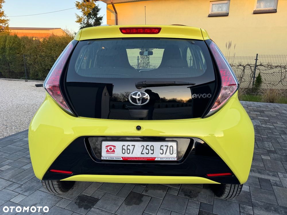 Toyota Aygo x mit x-business Paket - 10