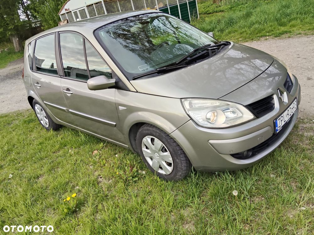 Renault Scenic - 1