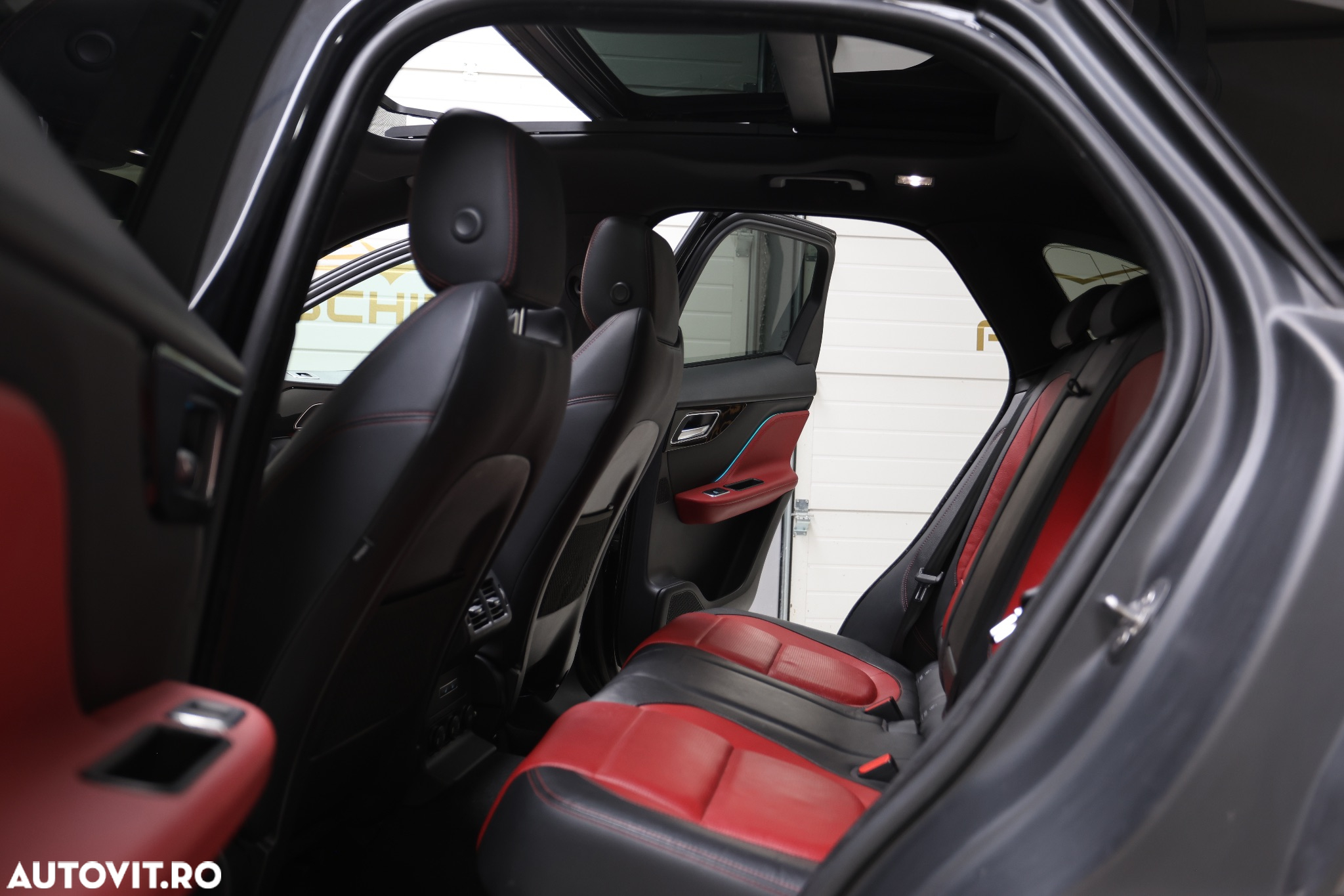 Jaguar F-Pace D165 AWD R-Dynamic S - 13