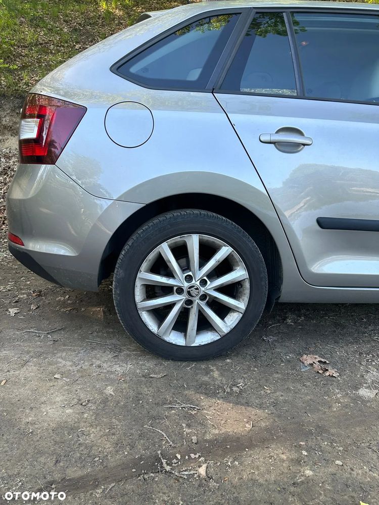 Skoda RAPID Spb 1.0 TSI Style - 9