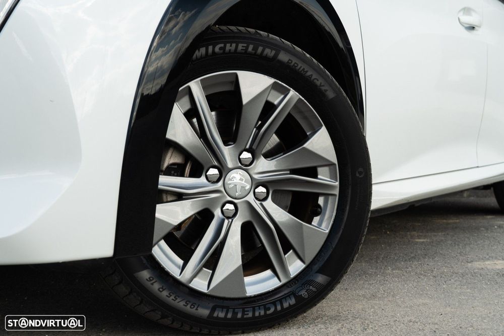 Peugeot e-208 50 kWh Allure Pack - 38