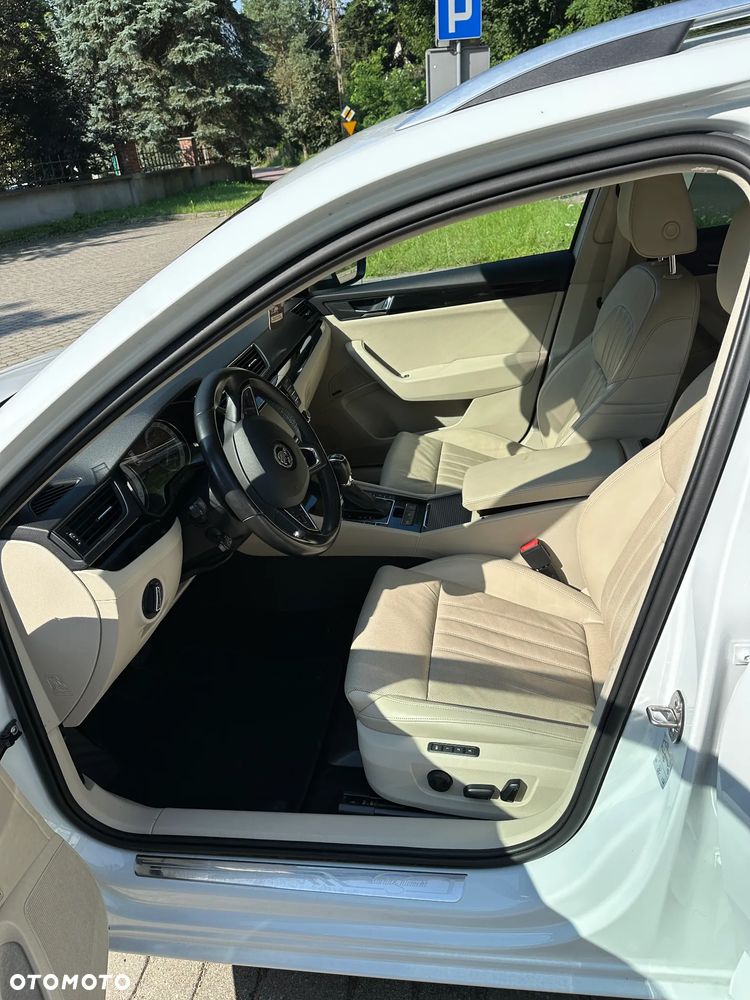 Skoda Superb 2.0 TDI 4x4 L&K DSG - 13