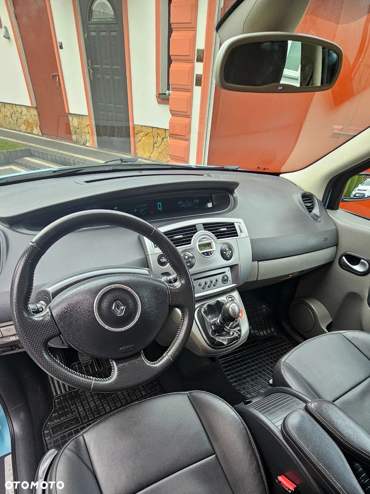 Renault Scenic 1.6 16V Conquest - 10