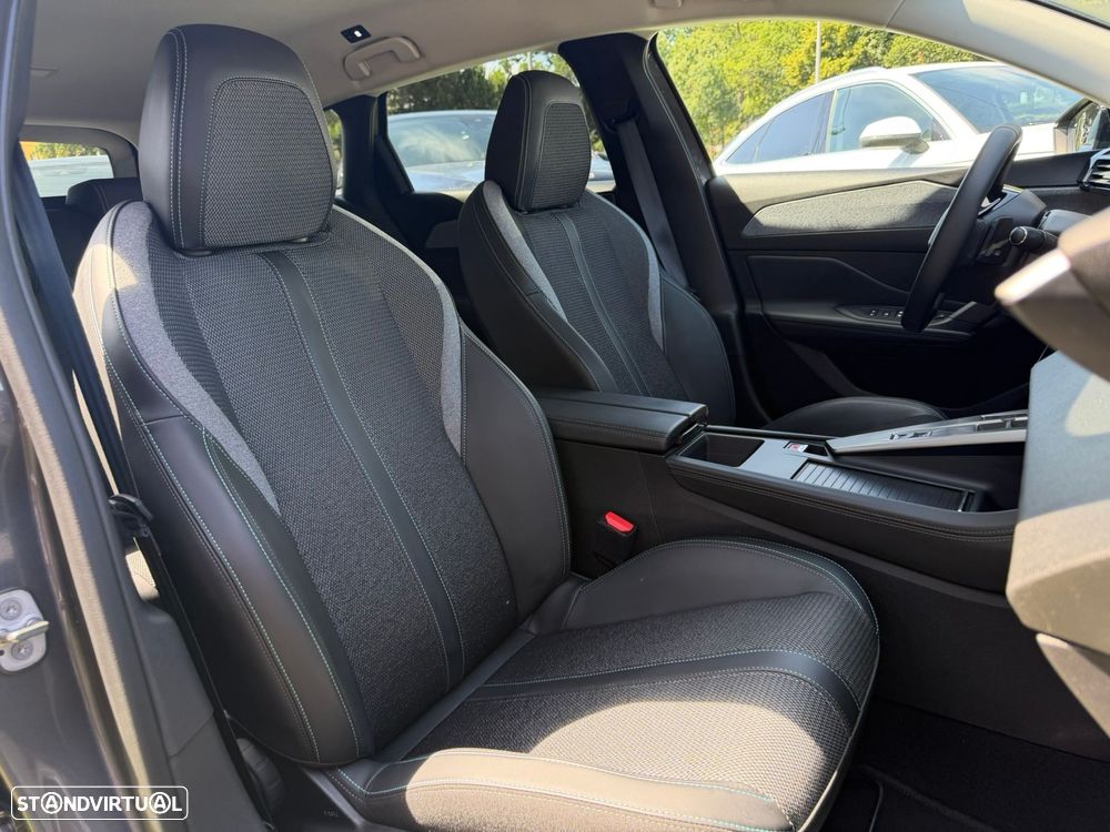 Peugeot 308 SW 1.6 Hybrid Allure Pack e-EAT8 - 18