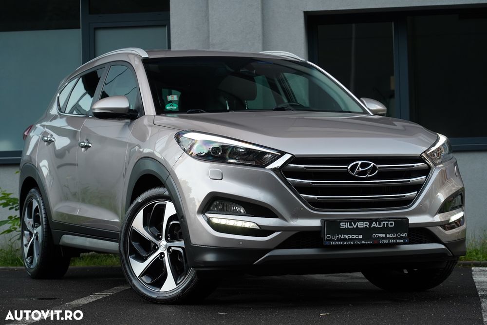 Hyundai Tucson 2.0 CRDI 4WD Automatik Premium - 26