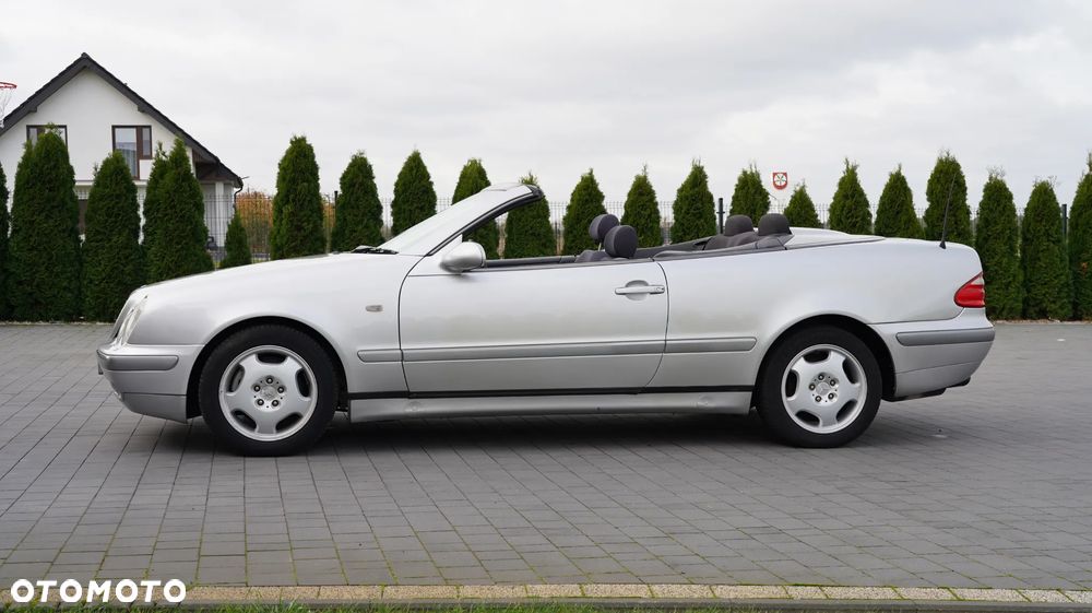 Mercedes-Benz CLK - 3