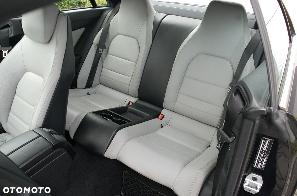 Mercedes-Benz Klasa E - 26