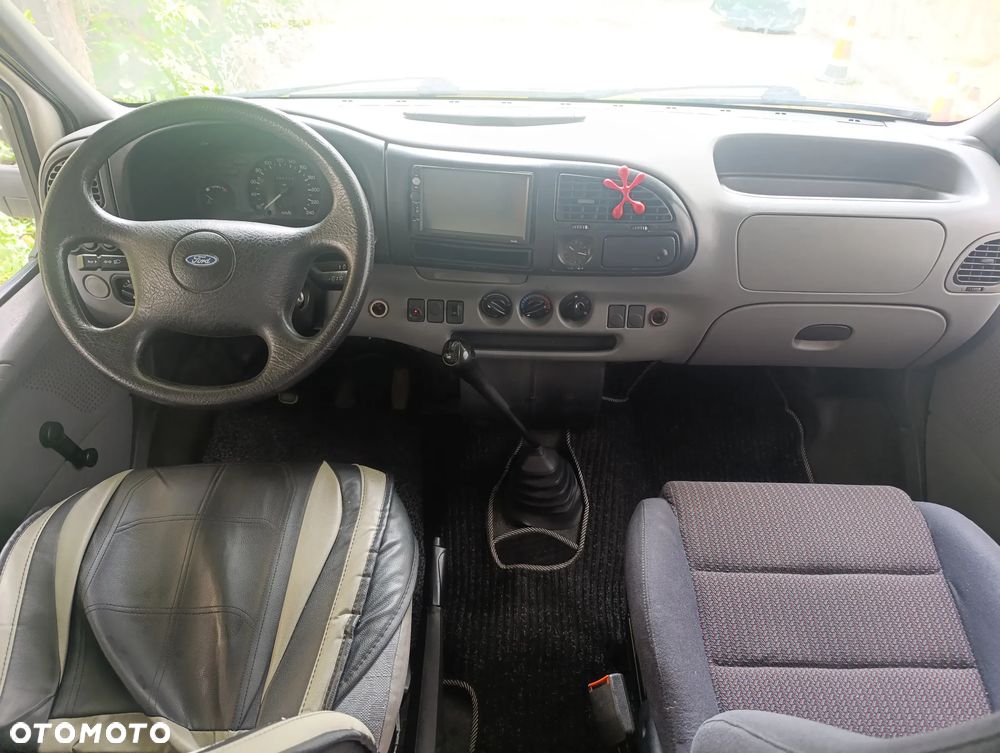 Ford Transit - 30