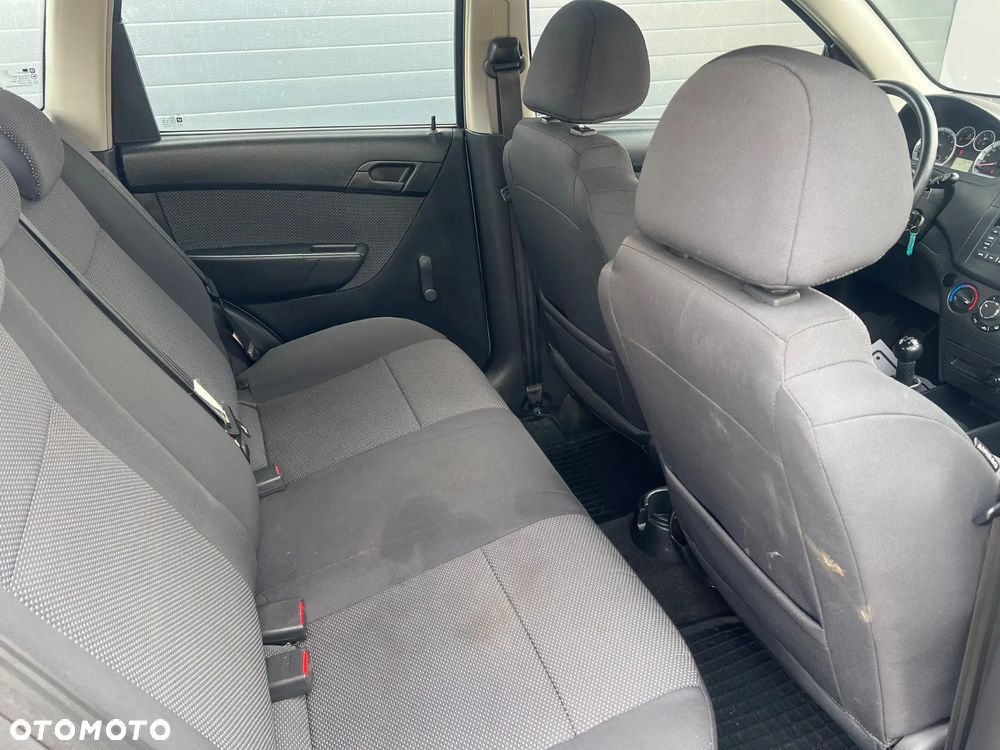 Chevrolet Aveo 1.2 16V LS - 13