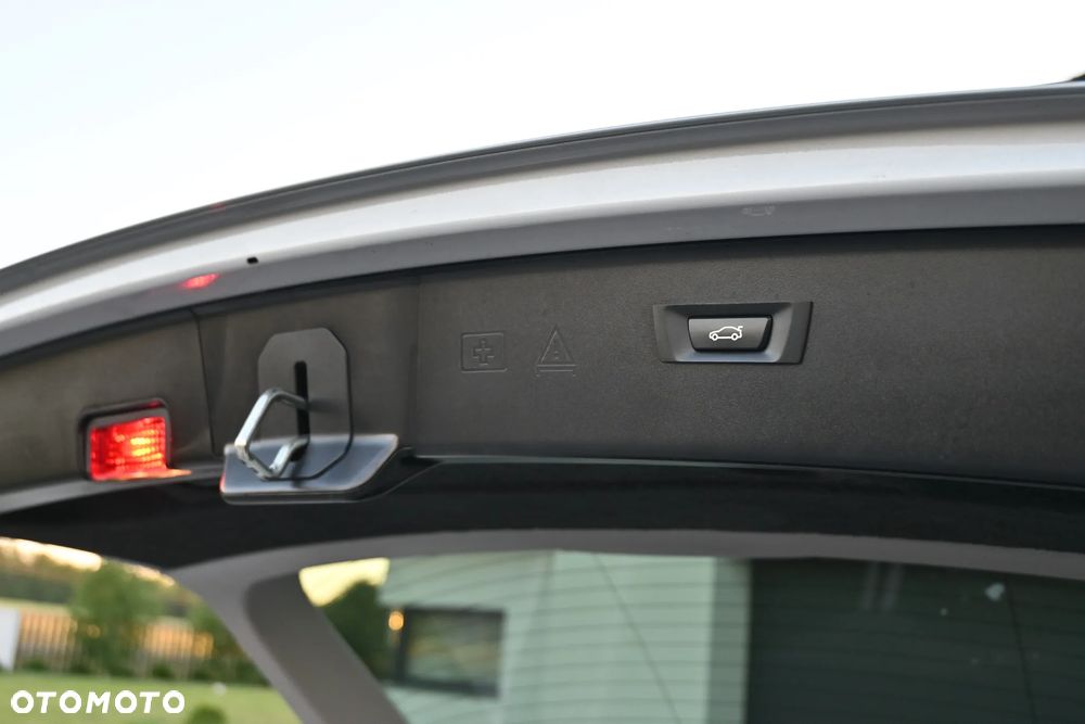 BMW Seria 5 525d - 30