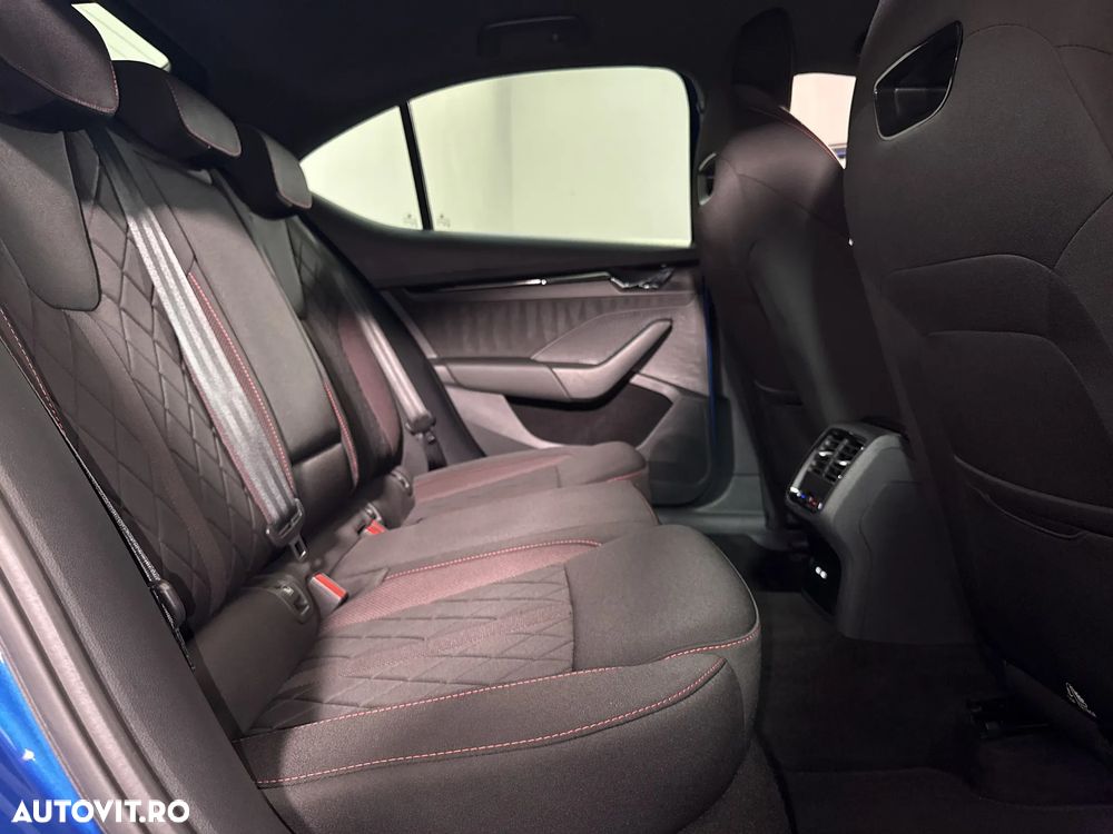 Skoda Octavia 2.0 TDI DSG 4X4 RS - 13