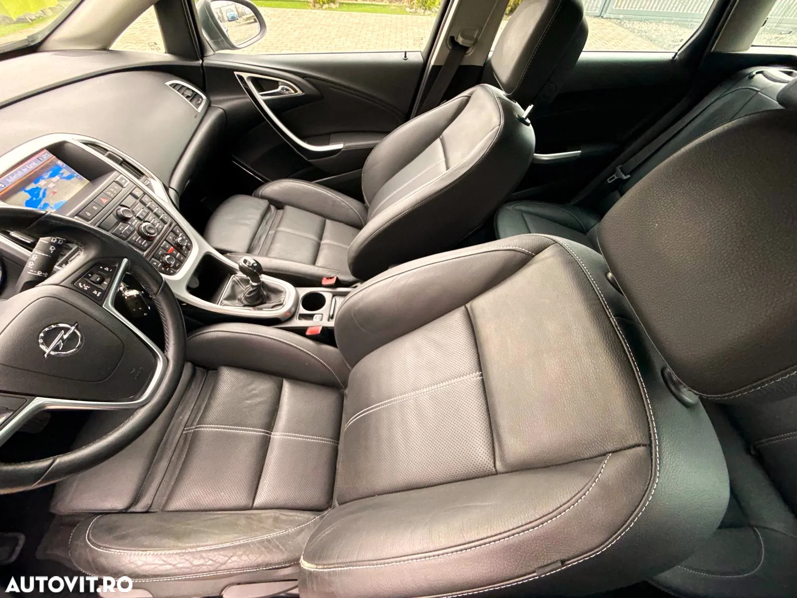 Opel Astra Sports Tourer 1.6 Turbo ECOTEC Cosmo - 20