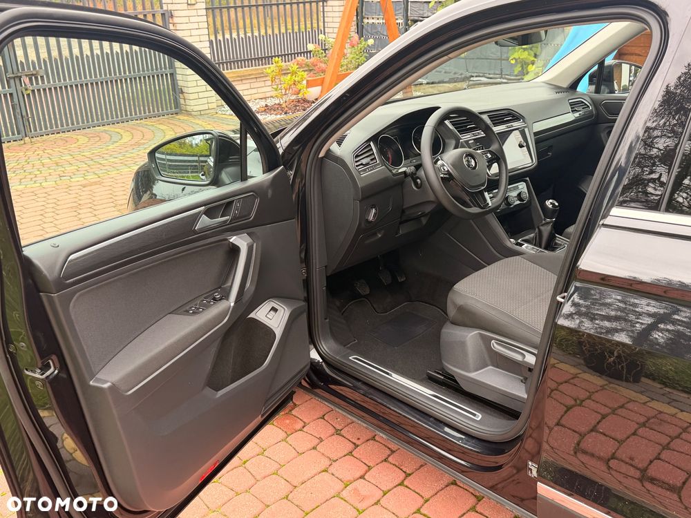 Volkswagen Tiguan - 14
