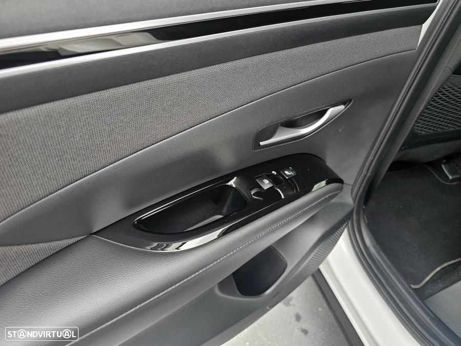 Hyundai Tucson 1.6 T-GDI PHEV Premium - 21