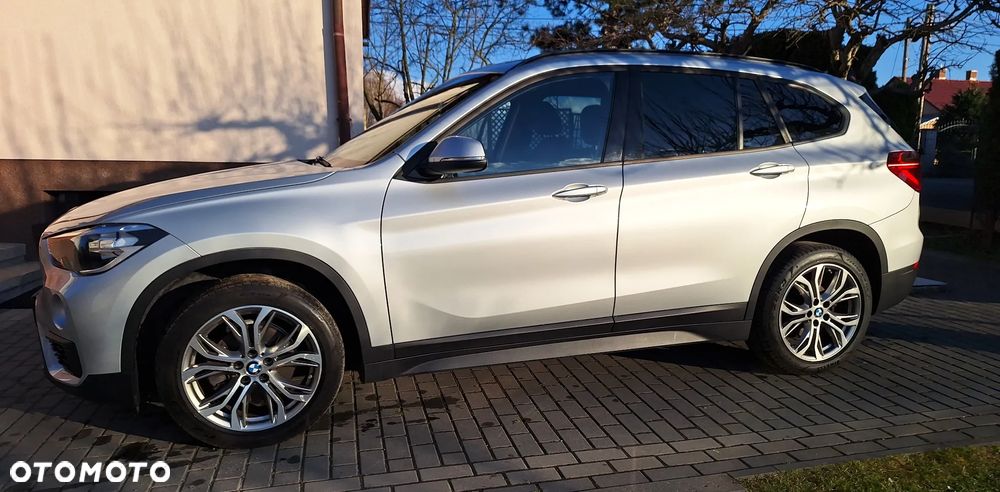 BMW X1 xDrive18d Sport Line - 2