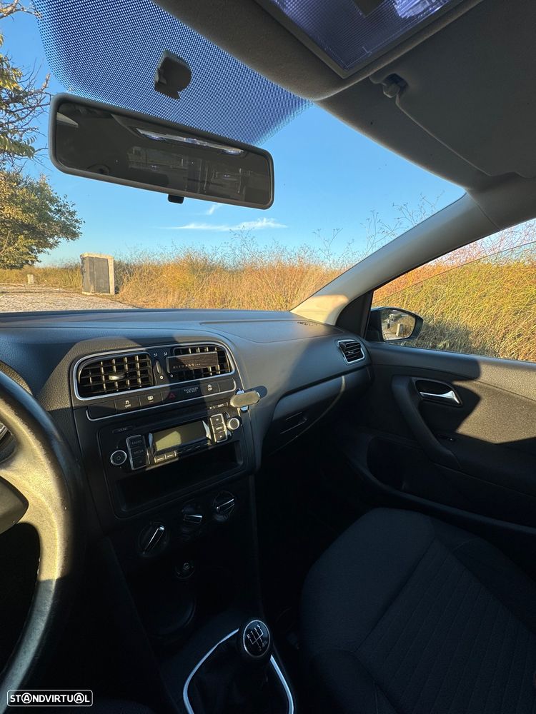 VW Polo 1.6 TDI Confortline BlueMotion - 11