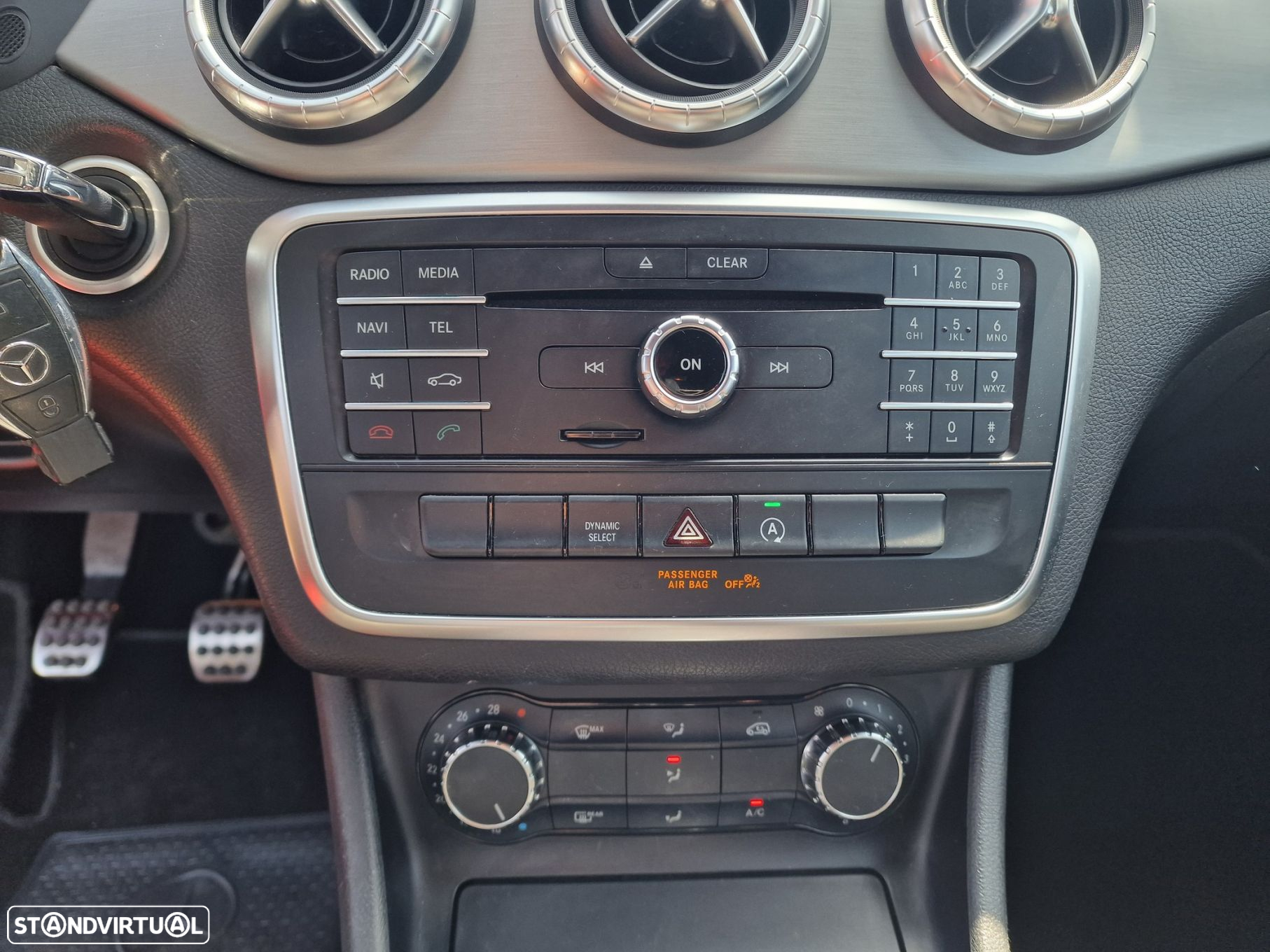 Mercedes-Benz CLA 180 - 25