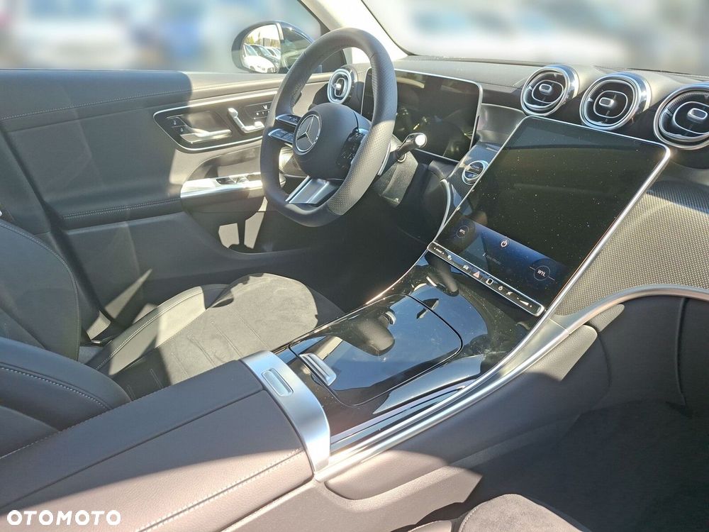 Mercedes-Benz GLC - 13