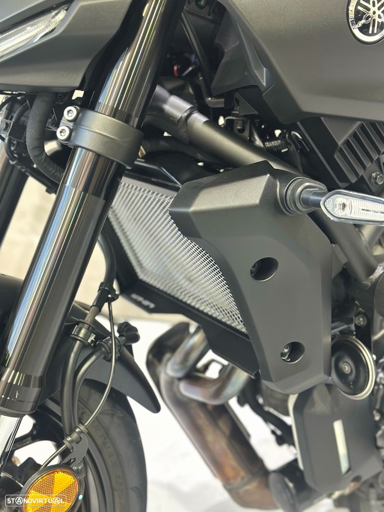 Yamaha MT-07 - 2