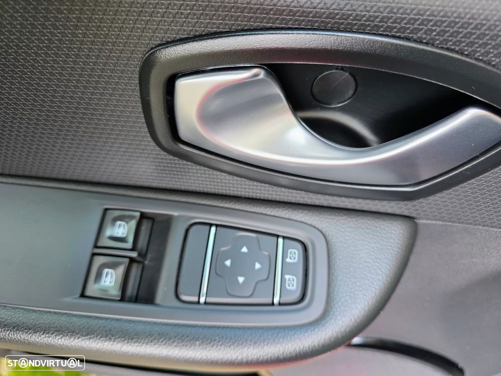 Renault Clio 0.9 TCe Limited Edition - 27